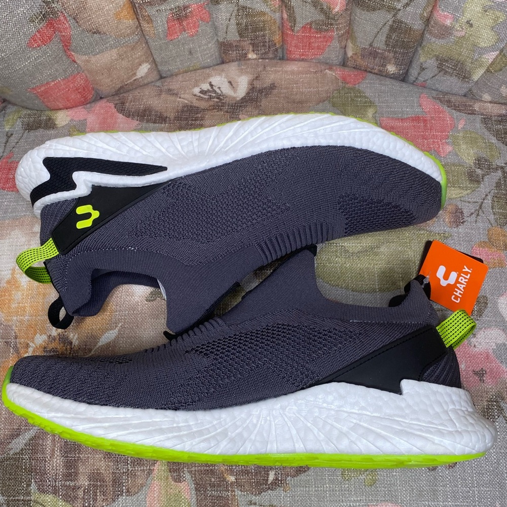 Charly Men’s Vigorate Slip On Sneakers Size 12 NIB
